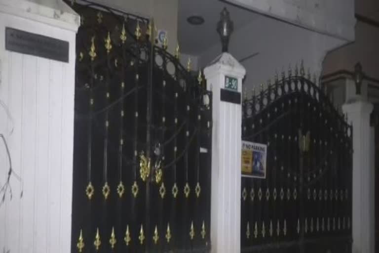 நல்லம நாயுடு வீட்டில் ஏழு சவரன் தங்க நகை திருட்டு