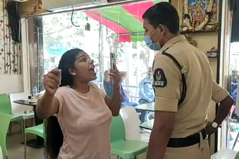 Woman Hulchul in Bakery, woman viral video