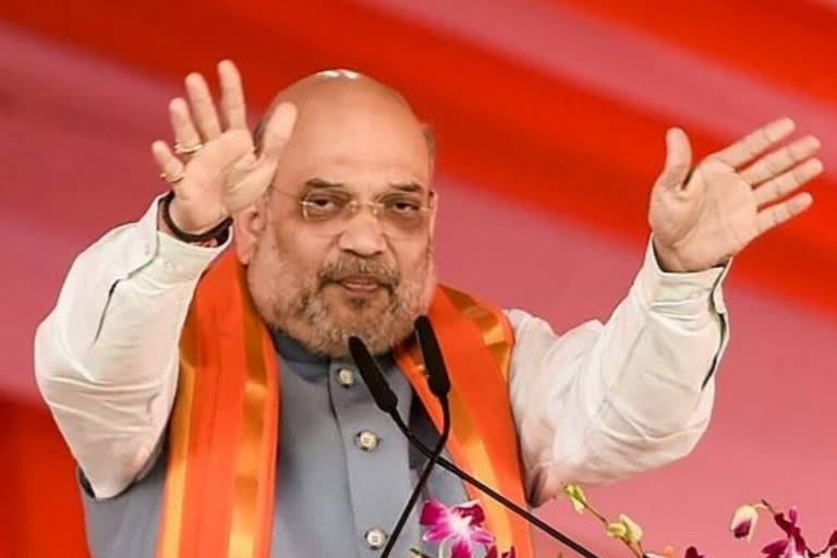 Amit Shah Praises Narendra Modi by saying that current PM brought back dignity of India