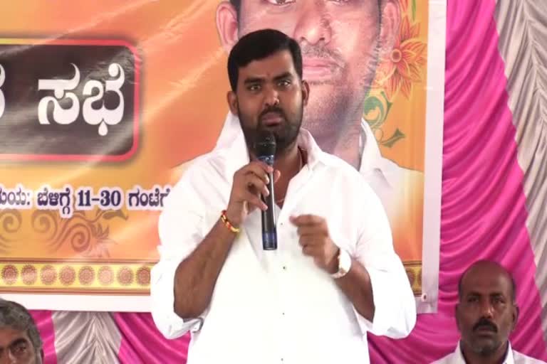 induvalu sachidanada outrage on congress leaders