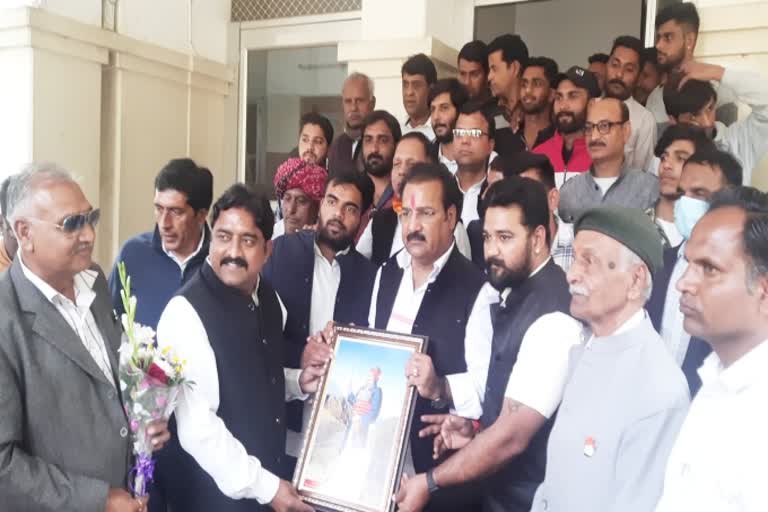 Minister Pratap Singh Khachariyawas reached Chittorgarh