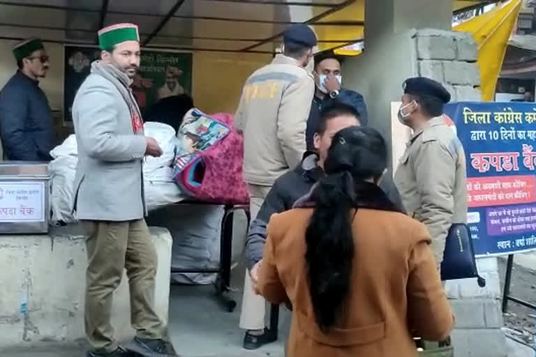 Argument between police and kinnaur congress