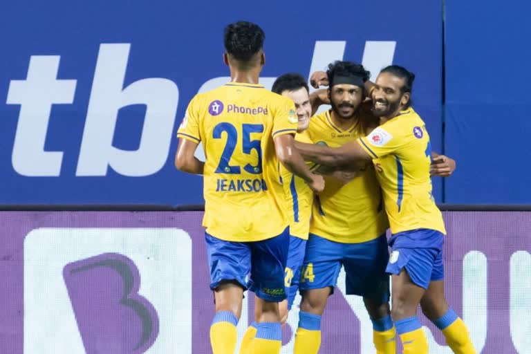 Kerala Blasters Get First Win against Odisha  ISL 2021-22 latest updation  ഐ.എസ്‌.എല്‍ സീസണില്‍ കേരള ബ്ളാസ്റ്റേഴ്‌സിന് ജയം  മലയാളി താരം പ്രശാന്ത് വിദേശ താരം ആല്‍വാരൊ വാസ്‌കെസ്  Indian Super League todays match