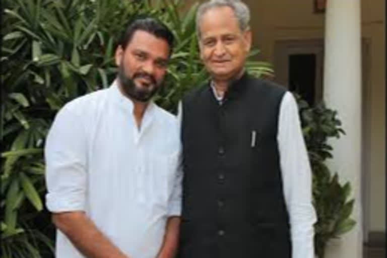 cm-ashok-gehlot-osd-lokesh-sharma-will-appear-before-delhi-crime-branch-today-in-rajasthan-phone-tapping-case