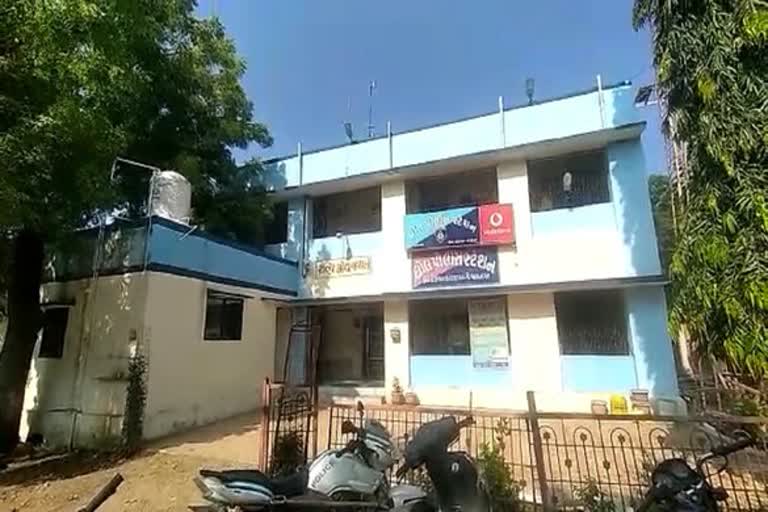 Dhrol Police Station:રાજકોટના રાજન સુરાણી નામના યુવાનનો આત્મહત્યા