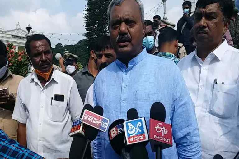 No tie up with JDS in Mysore: Minister ST Somashekar