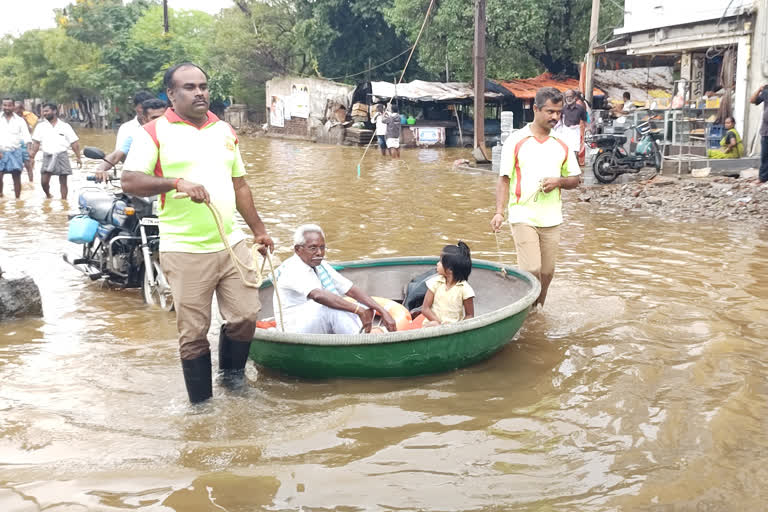 flood affected areas, thiruchirapalli, trichy floods, trichy manaparai news, trichy news, திருச்சி வெள்ளம், திருச்சி மணப்பாறை, திருச்சி மழை, திருச்சி செய்திகள், மணப்பாறை