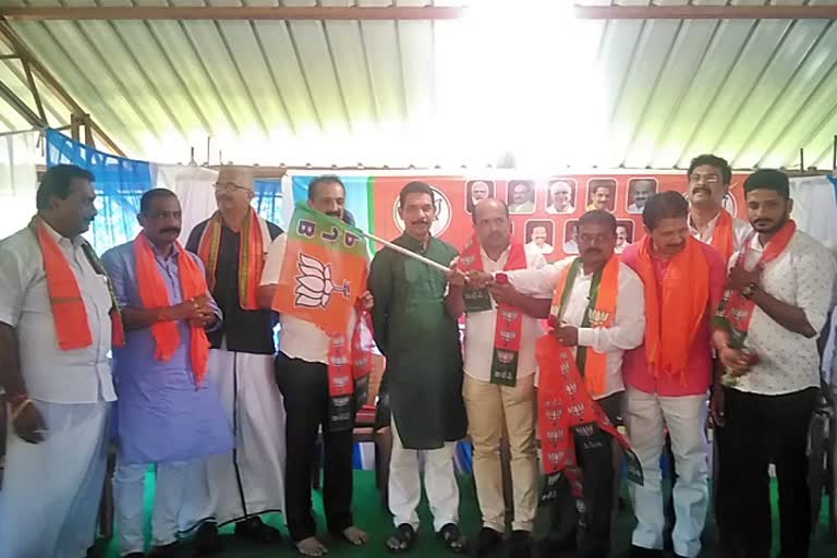 vitla-rajesh-balekalu-joins-bjp