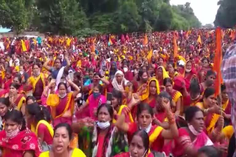 anganwadi workers protest in bhubaneswar demanding govt employee status