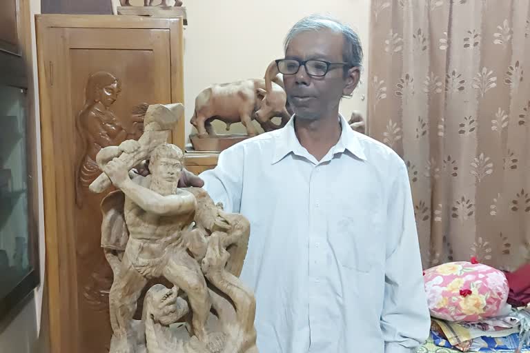 Asansol Wooden craftsman