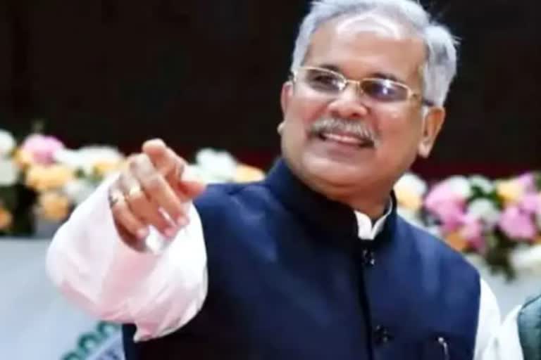 bhupesh baghel reached varanasi and said gujarat model has failed so chhattisgarh model is being discussed