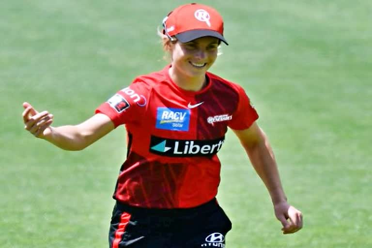 Spinner Sophie Molyneux  Australian spinner Sophie Molyneux  Women Ashes  injury  Sophie Molyneux injury  Sports News  स्पिनर सोफी मोलिनेक्स  महिला एशेज  महिला एशेज सीरीज  खेल समाचार  खेल की खबरें