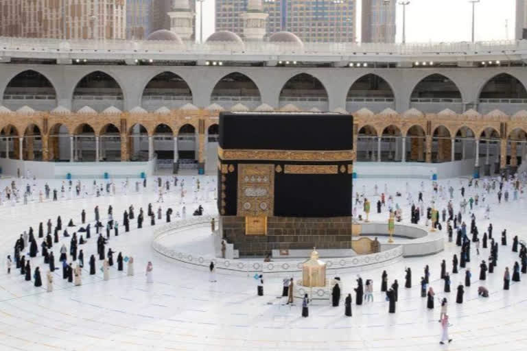 Saudi Arabia starts issuing Umrah visas for Indian pilgrims