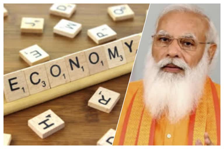 मोदींनी दाखवलेल्या अर्थव्यवस्थेच्या स्वप्नाचं काय झाल? सामनातून केला प्रश्न