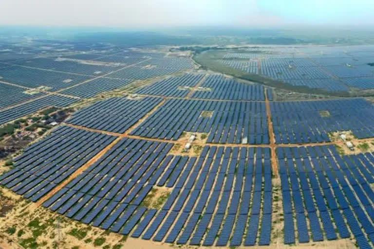 Indias solar capacity