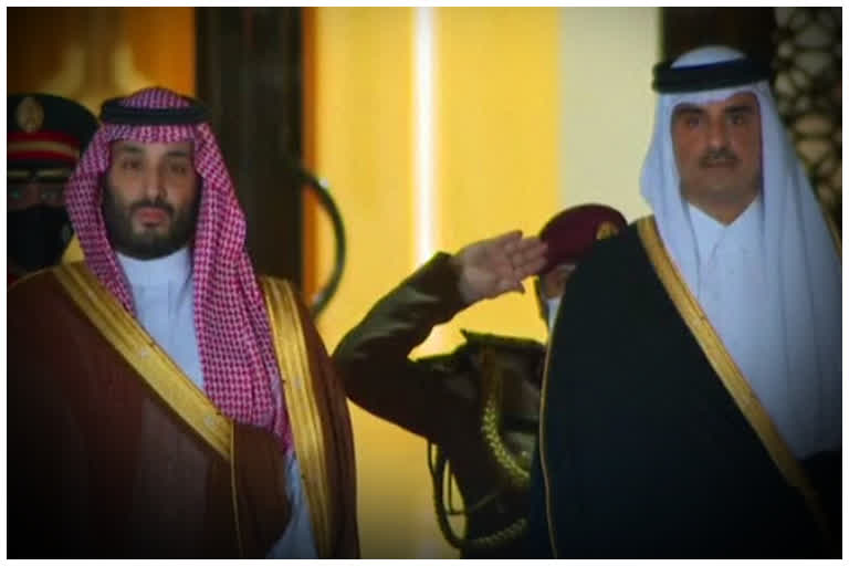 Slug Saudi crown prince on first visit to Qatar after lifting the sanctions