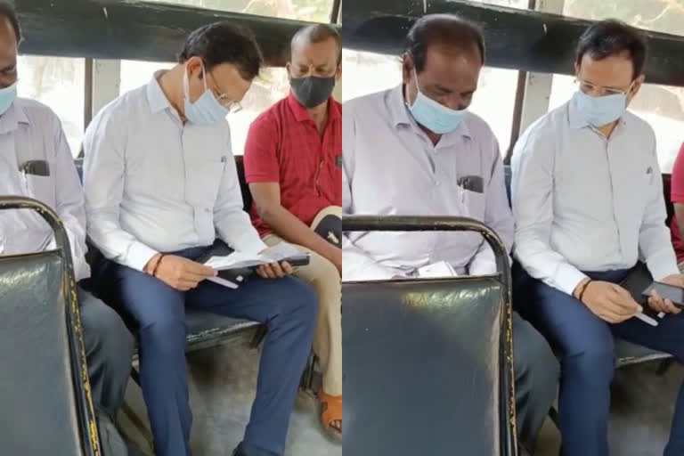 rtc md sajjanar travelled in bus part of tsrtc bus day