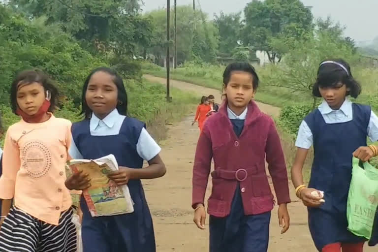 Cycle distribution on hold in Chhindwara girls in government schools waiting for cycle from two years