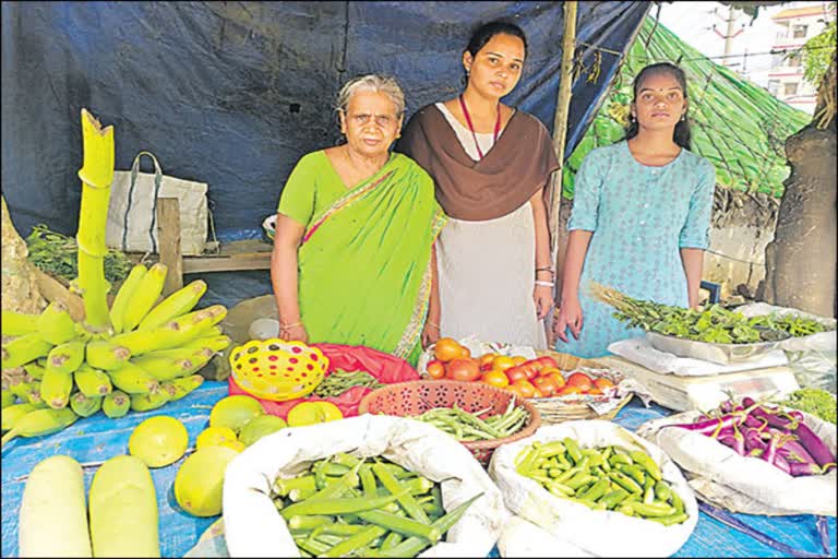 Software employee selling vegetables