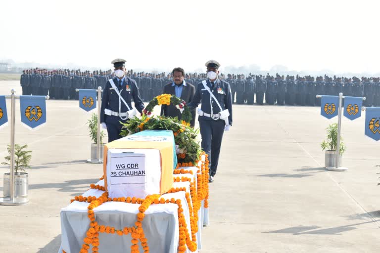 आगरा पहुंचा विंग कमांडर पृथ्वी सिंह चौहान का पार्थिव शरीर