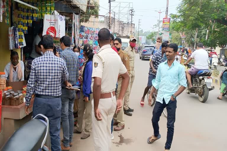 ତମାଖୁ ସାମଗ୍ରୀ ବିକ୍ରି ଉପରେ ରୋକ : ବାଲେଶ୍ବରରେ ନିଶାମୁକ୍ତି ଅଭିଯାନ ଆରମ୍ଭ