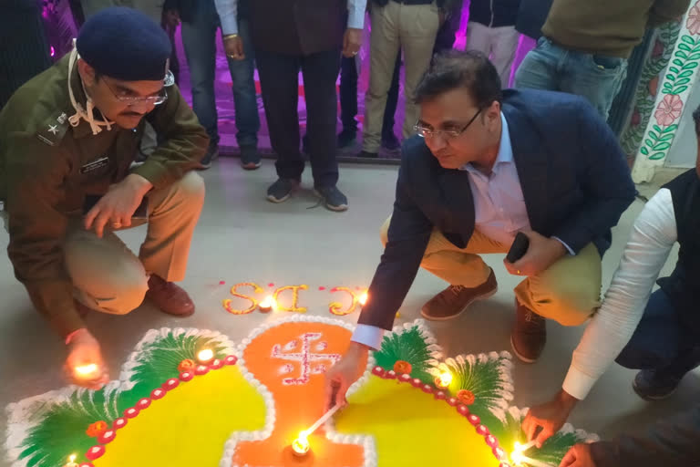 Deepotsav celebrated in Collectorate