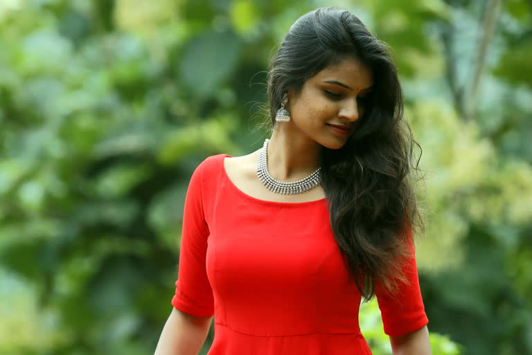 singer varam interview about her career and family background