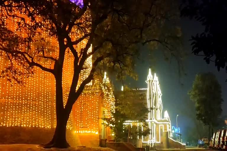 Kashi Vishwanath Temple Corridor: PM નરેન્દ્ર મોદીના વરદહસ્તે ઉદ્ધાટન, ગુજરાતના 35થી વધુ સાધુ સંતો જશે વારાણસી