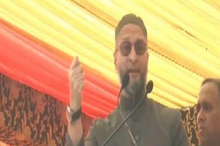 Owaisi on babri masjid demolition  ഒവൈസി തെരഞ്ഞെടുപ്പ് റാലി  ബാബറി മസ്‌ജിദ് ഒവൈസി ആരോപണം  കോണ്‍ഗ്രസ് വിമര്‍ശനം ഒവൈസി  asaduddin Owaisi against congress  up election owaisi  യുപി തെരഞ്ഞെടുപ്പ് അസാദുദ്ദീൻ ഒവൈസി