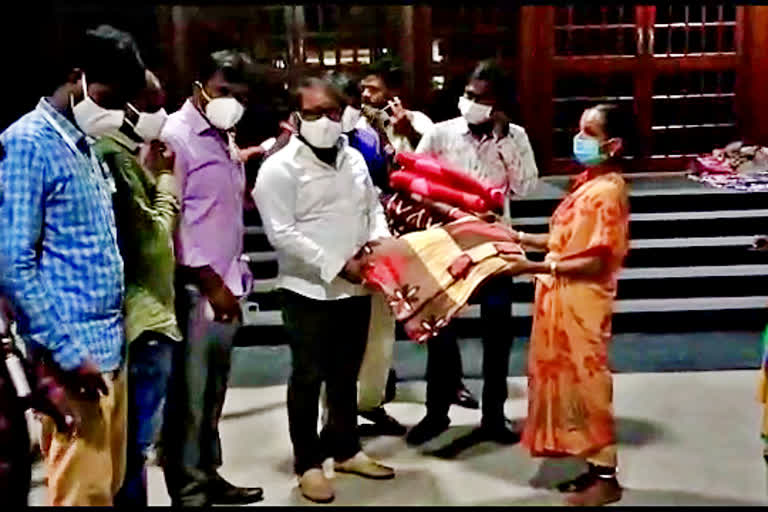 Indo Infra Developers Members Help , blankets distribution