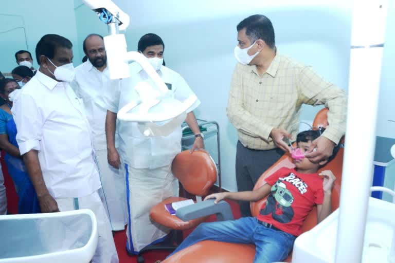 Government Sector Dental Treatment for Child  First time in Kerala at kottayam dental college  കുഞ്ഞുങ്ങൾക്കായി ആധുനിക ദന്ത ചികിത്സ  സർക്കാർ മേഖലയിൽ കേരളത്തിലാദ്യം  കോട്ടയത്ത് തുടക്കം