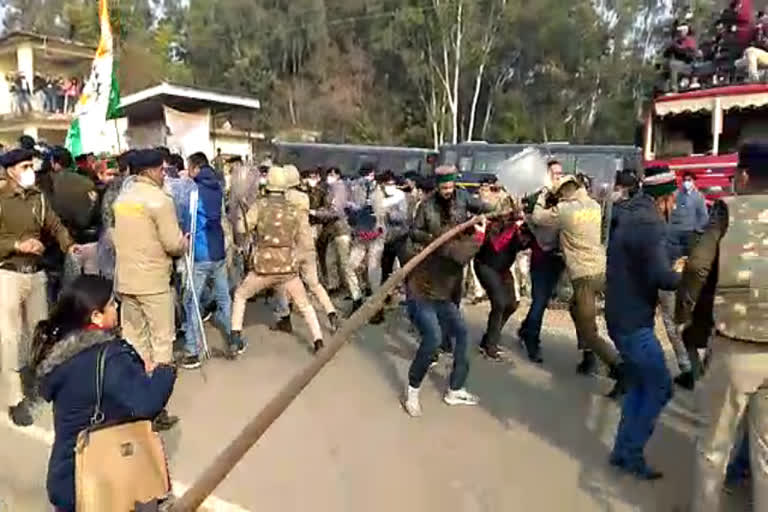 Clashes between Youth Congress workers and police