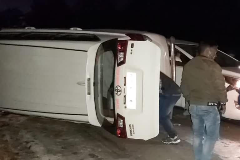 minister road accident