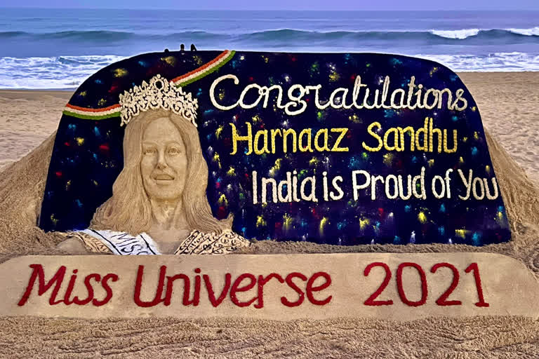 sand artist sudarshan greets Miss Universe Harnaaz Sandhu with sand art