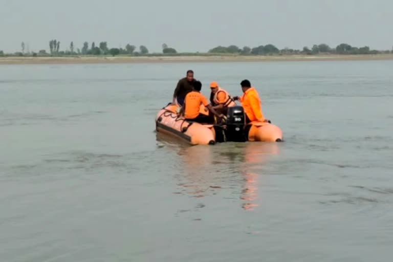 girl jumped in saryu river