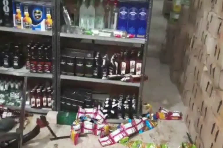 attack on liquor contractor in yamunanagar