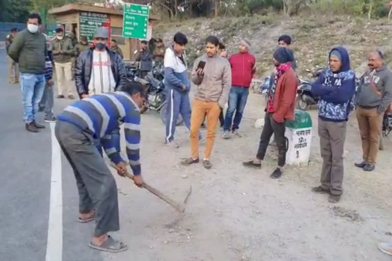 pauri sharab in Pauri