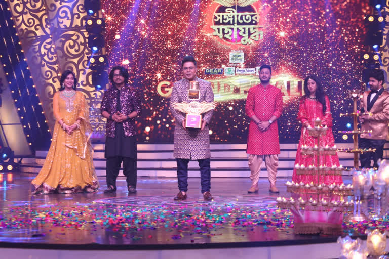 raj-chakraborty-tv-show-sangeet-er-mahajuddho-grand-finale-coming-on-sunday