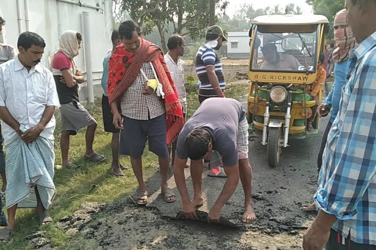 villagers protest in Simlagarh