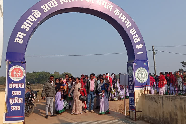 Demonstration of Sahiyas in Giridih