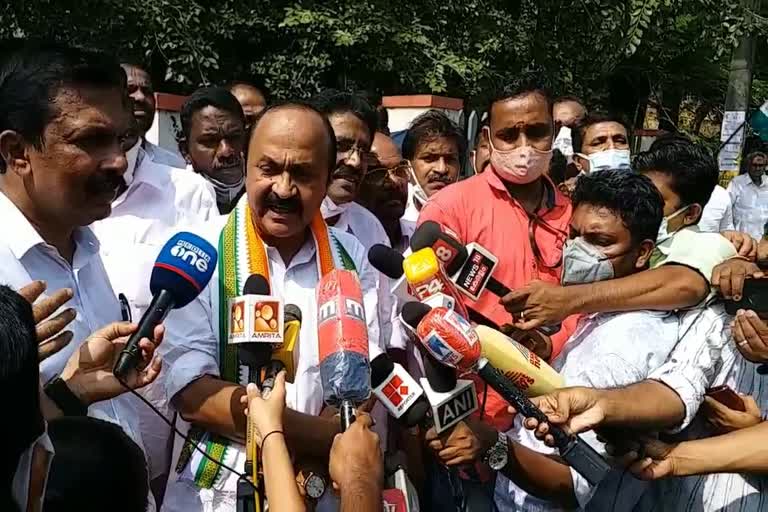 Opposition leader VD Satheesan against K-Rail project  congress protest Ernakulam  കെ റെയിൽ പദ്ധതിയിൽ പ്രതിപക്ഷ നേതാവ്  സർക്കാരിനെതിരെ വി ഡി സതീശൻ  എറണാകുളം കോൺഗ്രസ് പ്രതിഷേധം