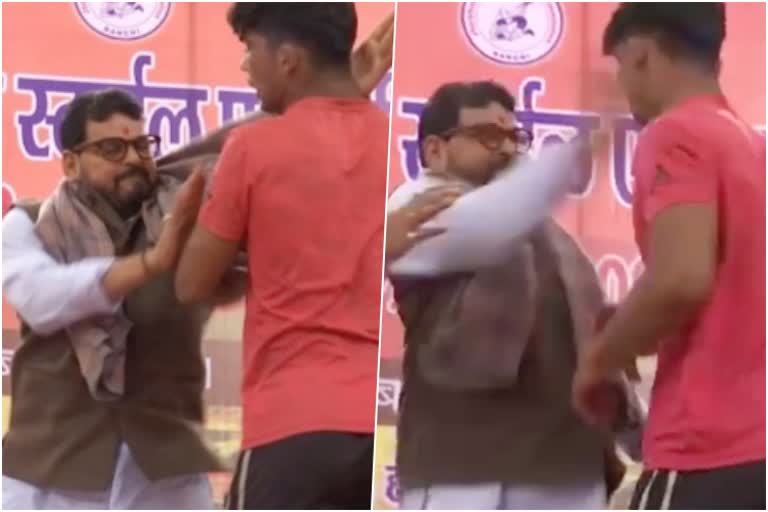 Wrestling Association President Brij Bhushan Sharan Slapped Wrestler On Stage