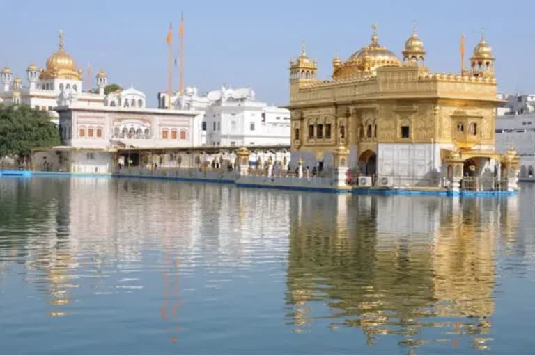 desecrate Golden Temple  man dead in Golden temple  SGPC on desecration attempt  golden temple Amritsar  Sikh holy place desecrated  സുവര്‍ണ ക്ഷേത്രം അശുദ്ധമാക്കാന്‍ ശ്രമം