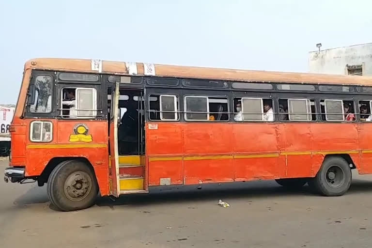 मरावती जिल्ह्यातल्या दोन आगारातील बससेवा काही अंशी सुरू