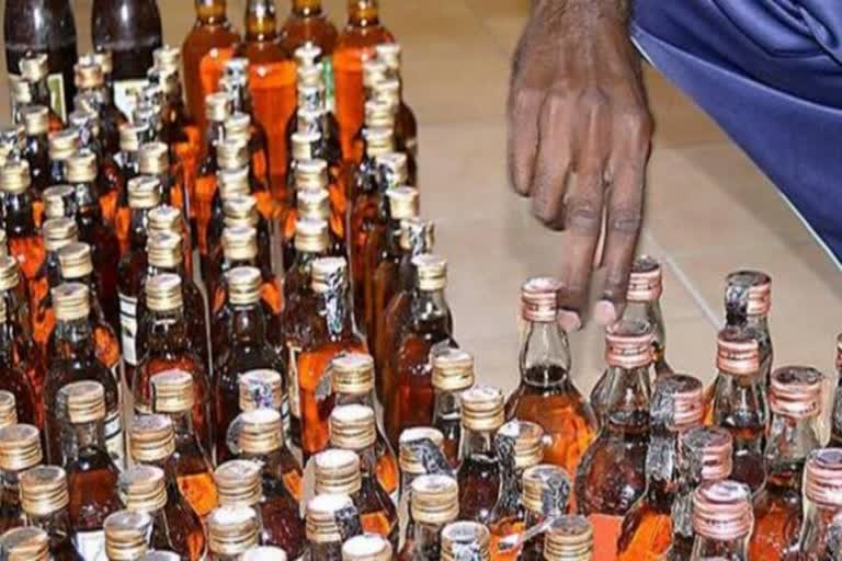 மத்திய புலனாய்வு நுண்ணறிவு பிரிவு அதிரடி  sengalpattu illegal liquor seized  660 ltr under the police control  mahesh agarwal appreciate  கல்பாக்கம் அருகே போலி மதுபானங்கள்  மதுபானத் தொழிற்சாலை சீல்