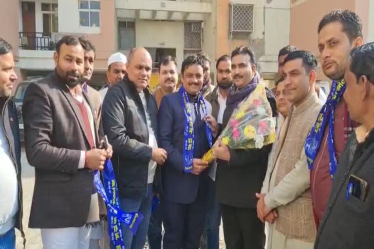 bjp-leader-subodh-rakesh-joins-bsp