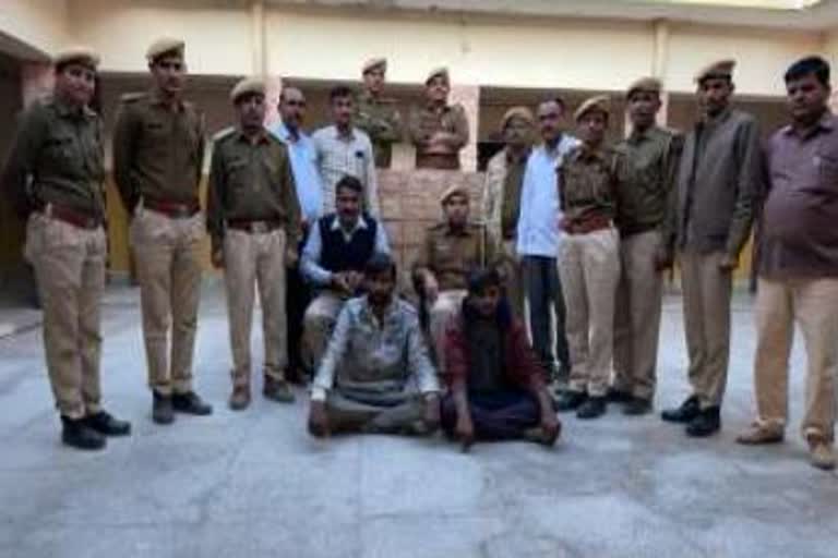 Barmer Police arrested two liquor smugglers