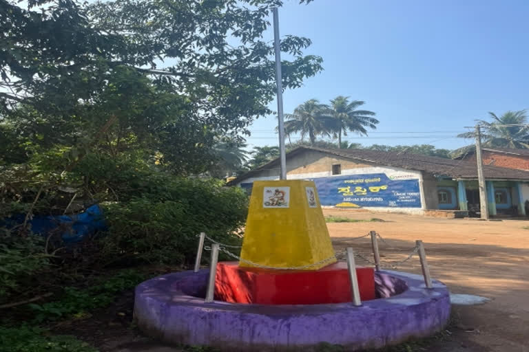 The incident was reported two days after the statue of freedom fighter Sangolli Rayanna was vandalised in Dharmaveer Sambhaji Maharaj Circle in Belagavi.