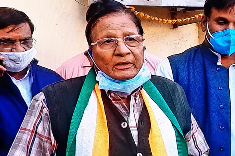 udh minister shanti dhariwal