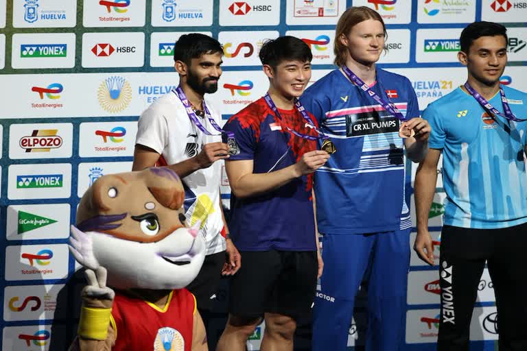 வெள்ளி வென்றார் ஸ்ரீகாந்த்,BWF silver medallist Srikanth